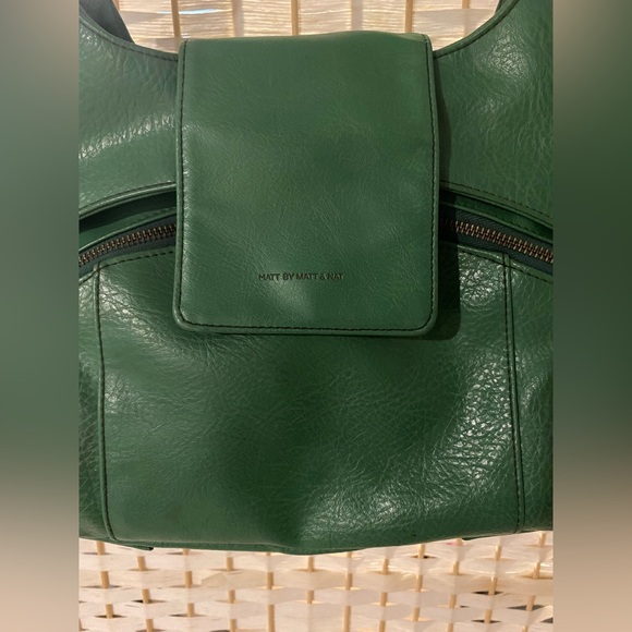 Matt & Nat Green Vegan Leather Purse - Picture 4 of 16